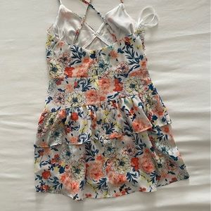 Junior’s mini dress